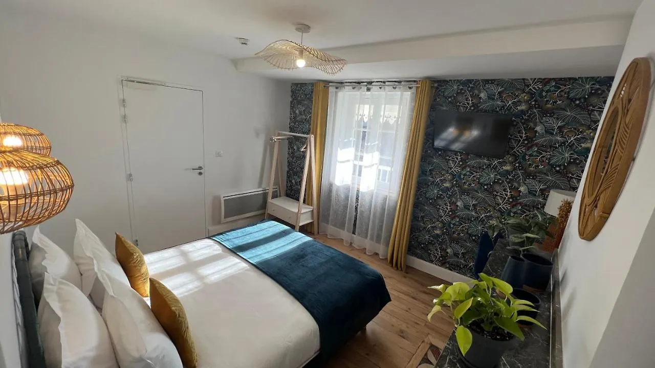 Jardin Bleu - Chambres D'Hotes Saint-Girons  France