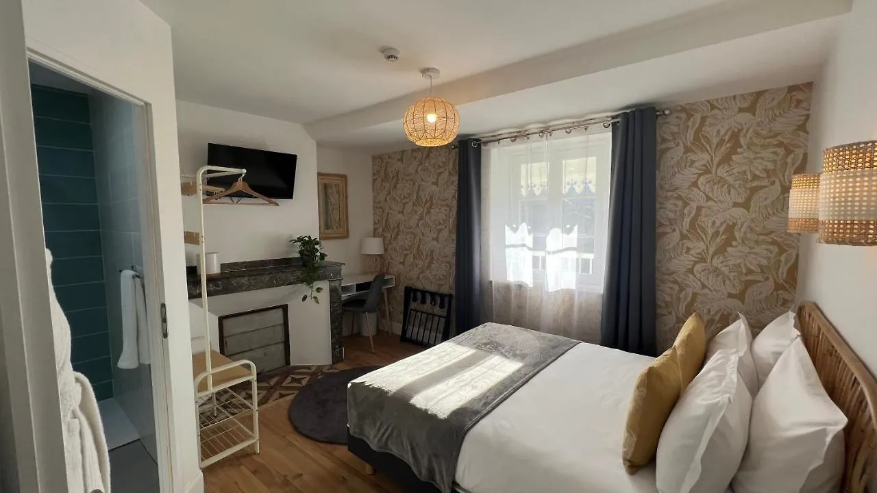 Jardin Bleu - Chambres D'Hotes Saint-Girons  0*, Saint-Girons (Ariege) France