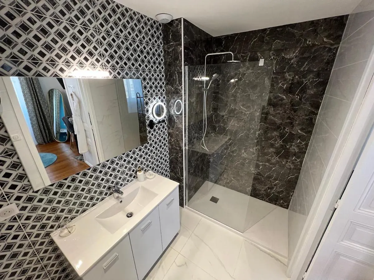Guest house Jardin Bleu - Chambres D'Hotes Saint-Girons